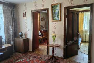 4-к квартира, 61 м², 1/5 эт.